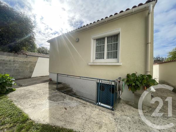 Maison à vendre  2 pièces - 71,72 m 2   ROYAN  - 17