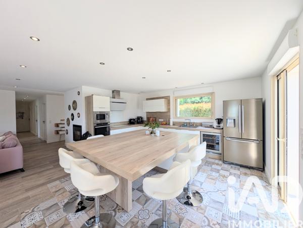 Maison à vendre 5 pièces 150 m² Ussac