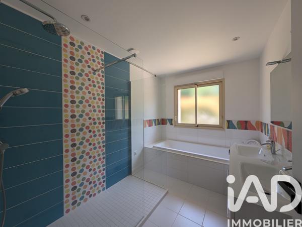 Maison à vendre 5 pièces 150 m² Ussac