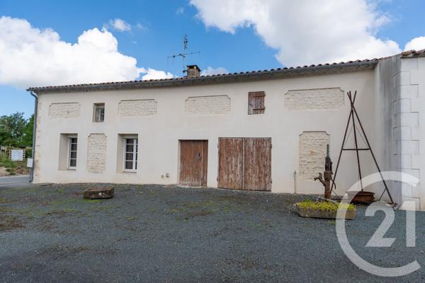 Appartement F5 à vendre  5 pièces - 135,70 m 2   ROYAN  - 17