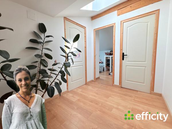 Maison
         4 pièces
        - 100 m² 235 000 € *