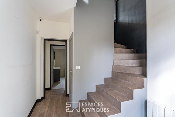 Maison d’architecte avec terrasse et jardin