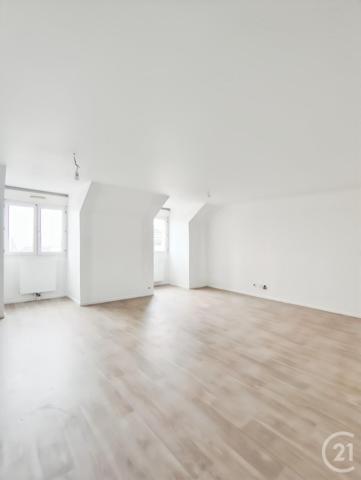 Appartement F6 à vendre  6 pièces - 123,69 m2 VALDOIE - 90