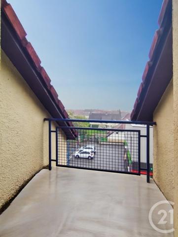 Appartement F6 à vendre  6 pièces - 123,69 m2 VALDOIE - 90