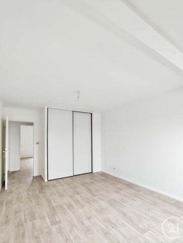 Appartement F6 à vendre  6 pièces - 123,69 m2 VALDOIE - 90