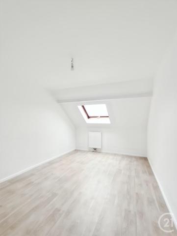 Appartement F6 à vendre  6 pièces - 123,69 m2 VALDOIE - 90