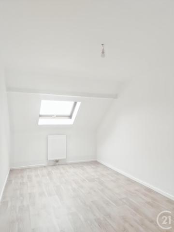 Appartement F6 à vendre  6 pièces - 123,69 m2 VALDOIE - 90