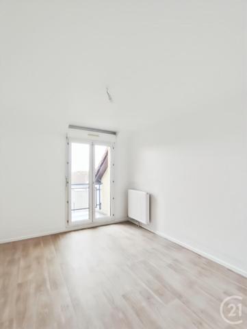 Appartement F6 à vendre  6 pièces - 123,69 m2 VALDOIE - 90