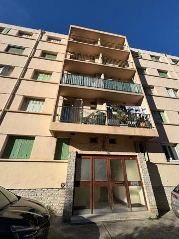  Marseille 13013 Appartement type 4 traversant avec deux balcons