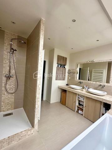 Maison de 200 m²