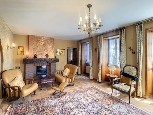 Propriété avec piscine couverte, grange et 7 945 m² de terrain à 73130 Saint-Martin-sur-la-Chambre