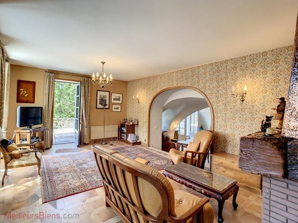 Propriété avec piscine couverte, grange et 7 945 m² de terrain à 73130 Saint-Martin-sur-la-Chambre