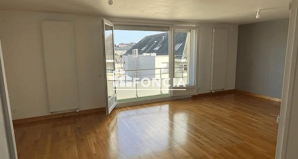 Location Appartement 4 pièces 90 m² - Le Mans 72000
