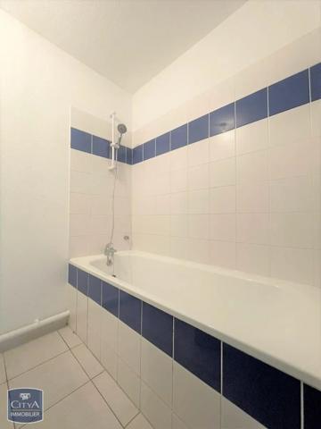 Appartement à louer 2 pièces 47.45m² Cavaillon (84300)