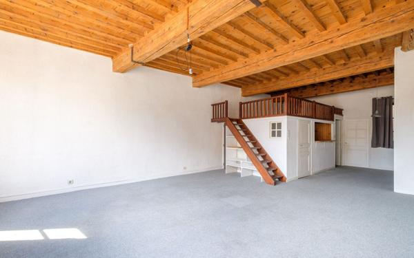 Appartement à vendre    2 pièces • 71,87 m2 Lyon 5