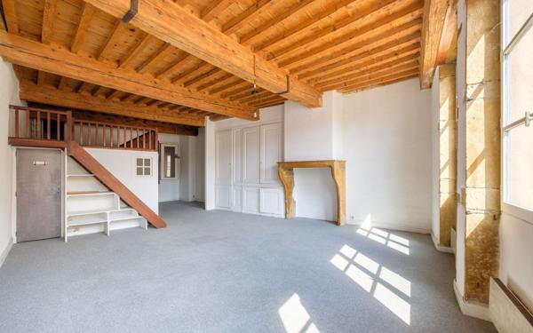 Appartement à vendre    2 pièces • 71,87 m2 Lyon 5