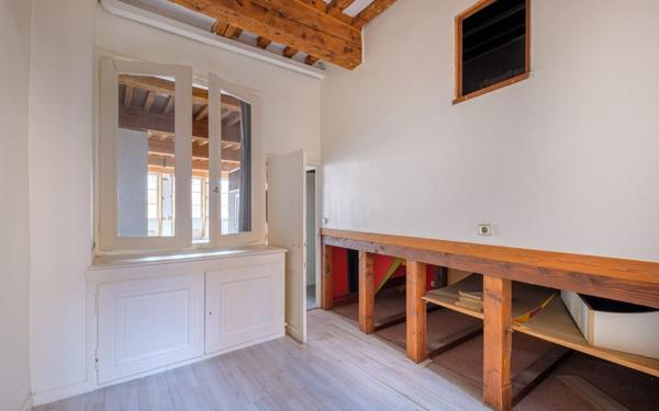 Appartement à vendre    2 pièces • 71,87 m2 Lyon 5