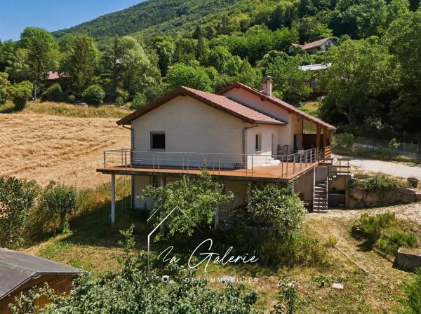 RARE A LA VENTE BELLE MAISON SITUEE SUR SAINT MARTIN LE VINOUX
