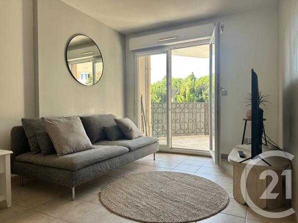 Appartement F2 à vendre  2 pièces - 35 m 2   ST CYR SUR MER  - 83