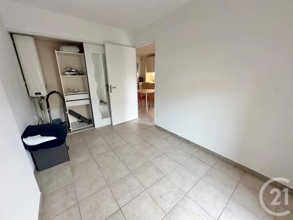 Appartement F2 à vendre  2 pièces - 35 m 2   ST CYR SUR MER  - 83