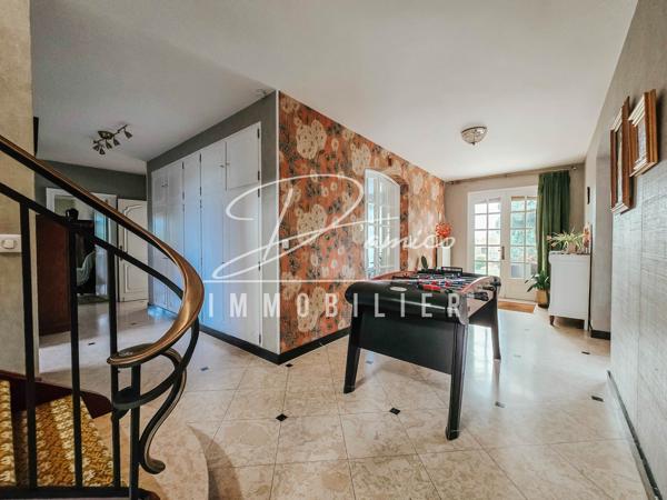 Maison individuelle de prestige 337 m² avec parc arboré de 3800 m² à Avesnes-les-Aubert