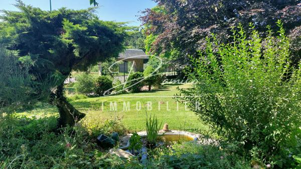 Maison individuelle de prestige 337 m² avec parc arboré de 3800 m² à Avesnes-les-Aubert