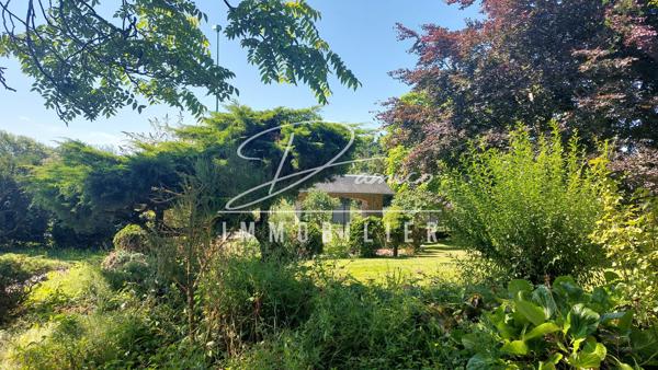 Maison individuelle de prestige 337 m² avec parc arboré de 3800 m² à Avesnes-les-Aubert