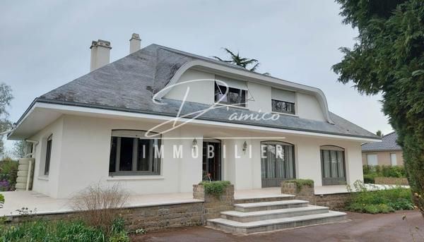 Maison individuelle de prestige 337 m² avec parc arboré de 3800 m² à Avesnes-les-Aubert