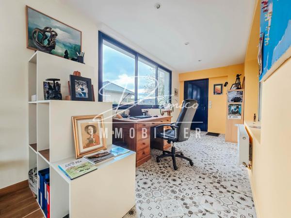 Maison individuelle de prestige 337 m² avec parc arboré de 3800 m² à Avesnes-les-Aubert