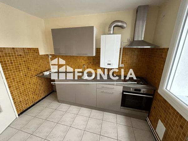 Location Appartement 3 pièces 65.9 m² - RUE PASTEUR-J.MOULIN-MOZART Bourg-les-valence 26500