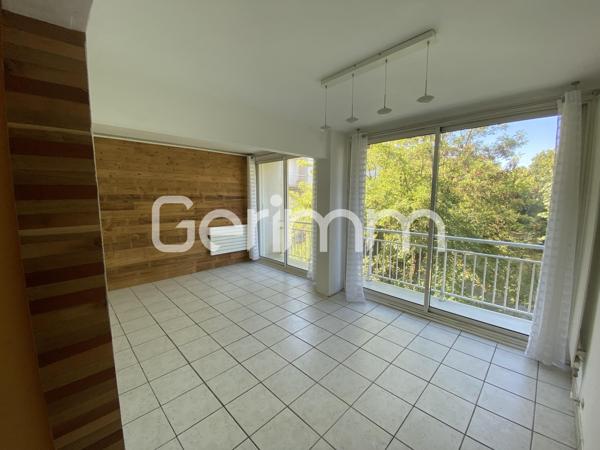 Location Appartement 4 pièces SAINT-MARTIN-D'HERES (38400) - 2 rue commandant Komarov - 79.5m² 951.71 €/mois - Gerimm