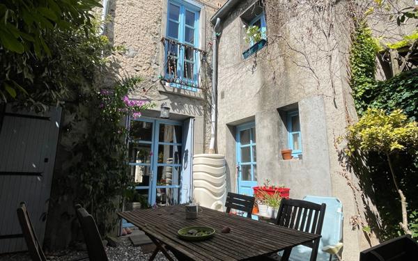 Maison à vendre    3 pièces •  Conques-sur-Orbiel