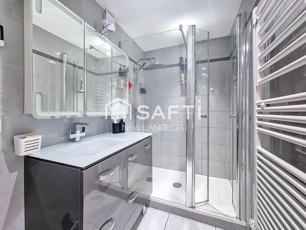 Proximité gare, commerces, écoles et autoroutes