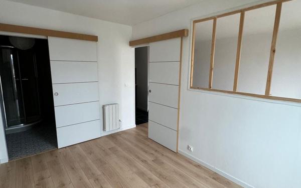 Appartement à vendre    2 pièces • 31,79 m2 Joinville-le-Pont