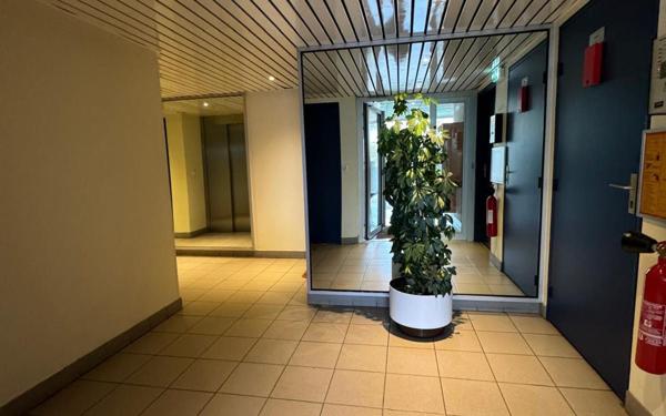 Appartement à vendre    2 pièces • 31,79 m2 Joinville-le-Pont