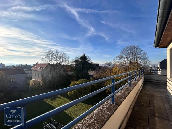 Appartement à louer 5 pièces 131m²