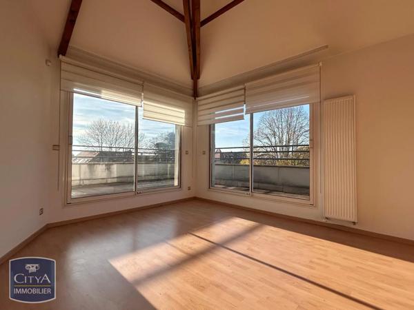 Appartement à louer 5 pièces 131m²