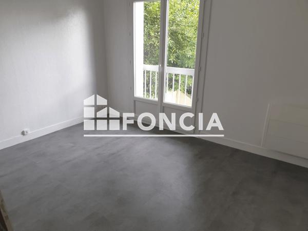 Location Studio 21 m² - 26 RUE WALDECK ROUSSEAU Bergerac 24100