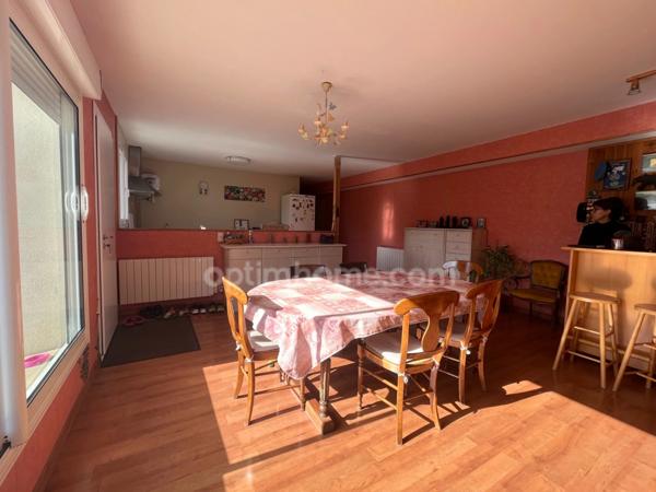 MAISON CONTEMPORAINE 10 PIECES 227 M²