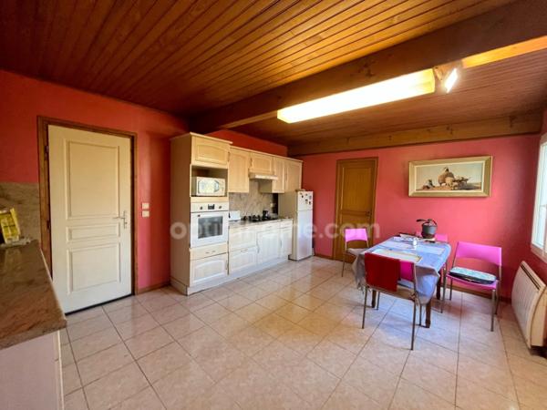 MAISON CONTEMPORAINE 10 PIECES 227 M²