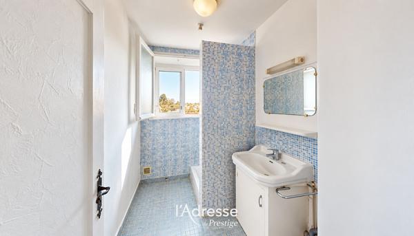 Appartement T4 traversant - Vue plongeante sur la baie et la Rhune