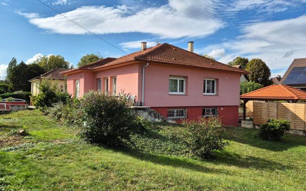 Maison à vendre    6 pièces • 216,59 m2 Wittenheim