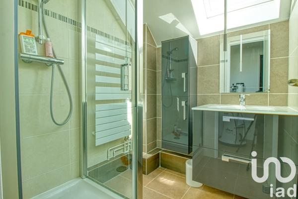 Maison 6 pièces de 91 m² à Domont (95330)