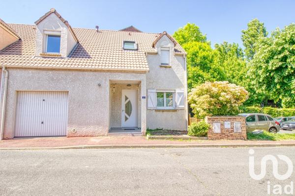 Maison 6 pièces de 91 m² à Domont (95330)