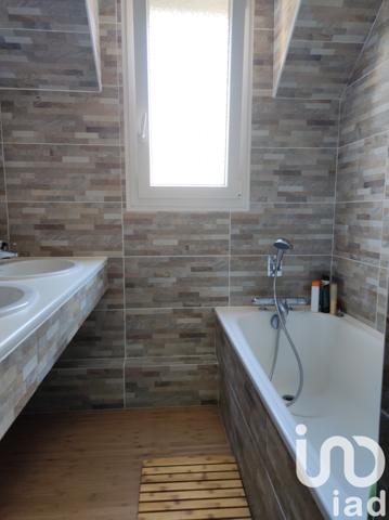 Maison 6 pièces de 91 m² à Domont (95330)