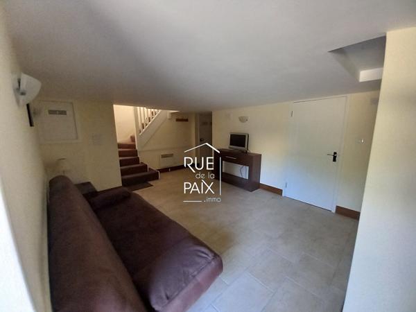 79600 ST LOUP LAMAIRE Maison de caractère Saint-Loup-Lamairé 108 m²