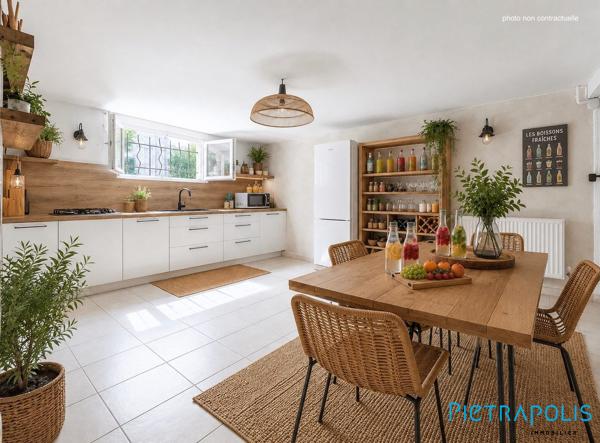 Coup de coeur pour cette maison familiale avec prestations de confort etvue dégagée