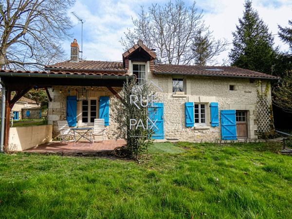 86420 BERTHEGON Maison Berthegon -120 m2