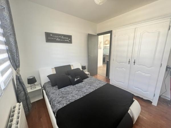 Saint-Georges-de-Didonne (17110) 

1KM DE LA PLAGE & DU CENTRE VILLE LOCATION SAISONNIERE Maison de vacances de 45 m2 située à 1.2km de la plage