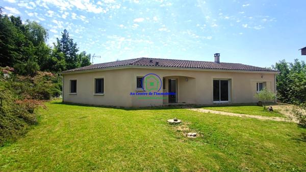 A vendre: Maison de type T6 de 130m² avec piscine, carport et grand jardin